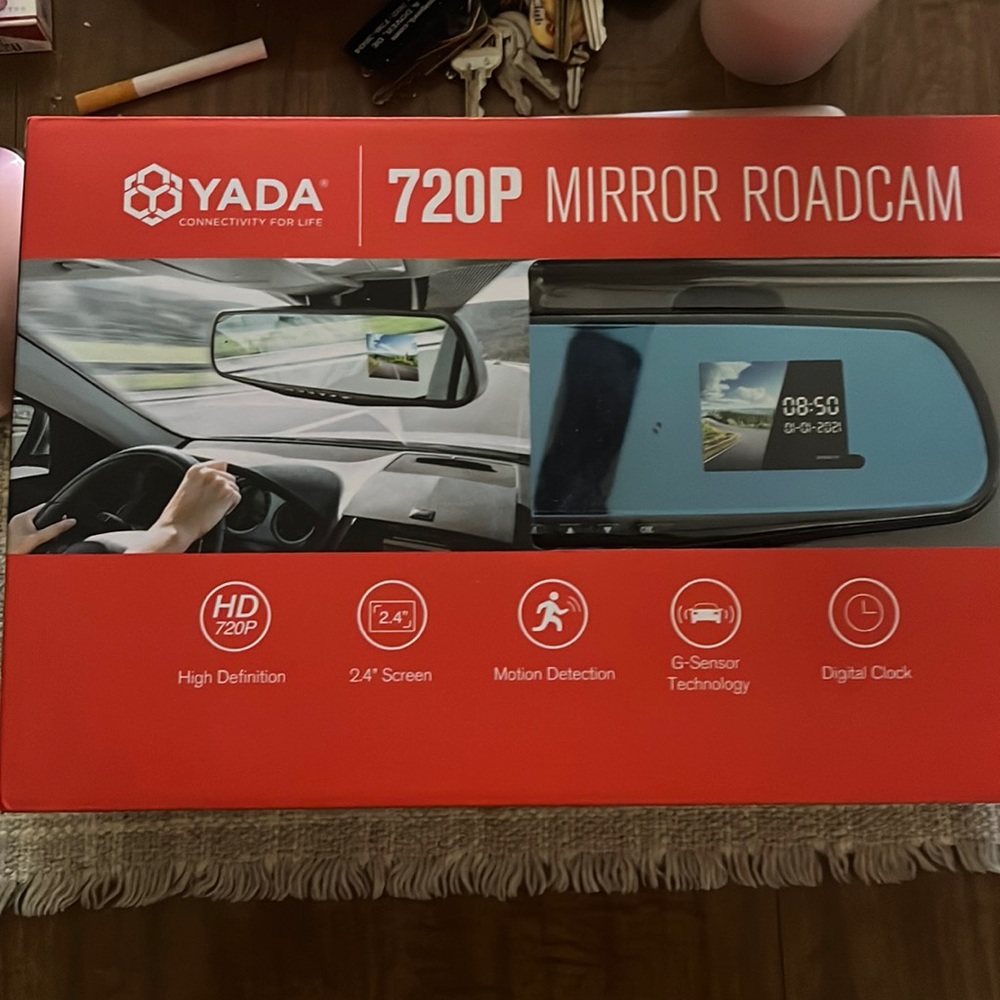 BNIB mirror road cam